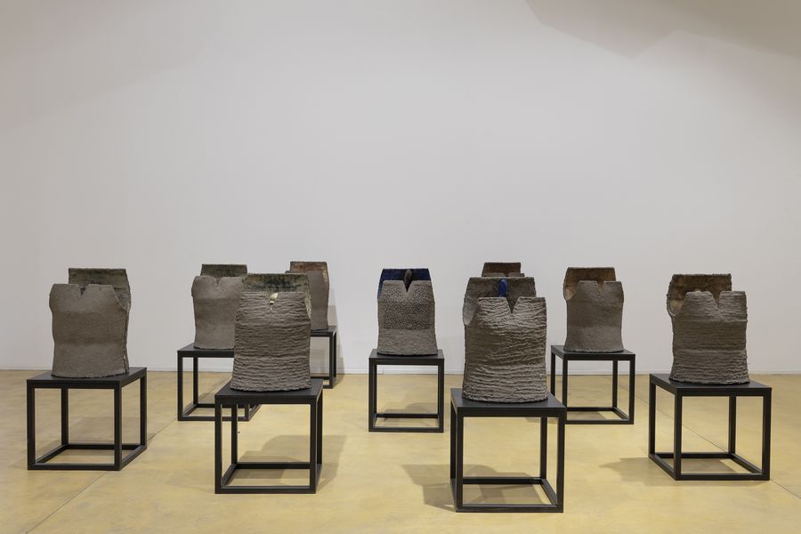 Vista de la muestra "Nora Correas: Lentos presentimientos, claras alucinaciones", en W Galería, Buenos Aires, 2023-2024. Foto cortesía de la galería