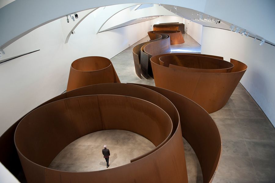 Richard Serra, The Matter of Time (1994–2005). Acero resistente a la intemperie. Dimensiones variables. Cortesía: Colección Guggenheim Bilbao