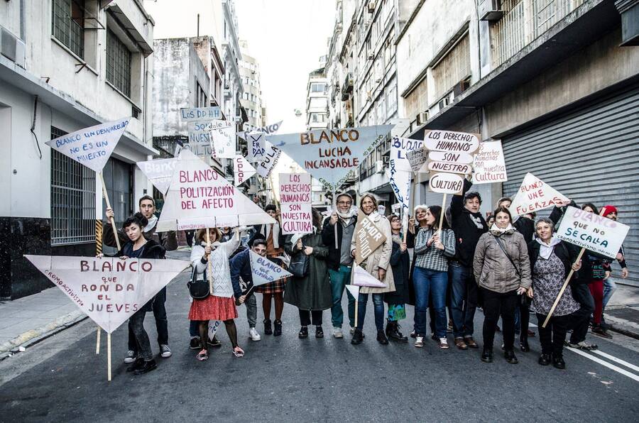Cromoactivismo. Registro de la Marcha 2X1 Nunca Más, 2017. Cortesía de Cromoactivismo