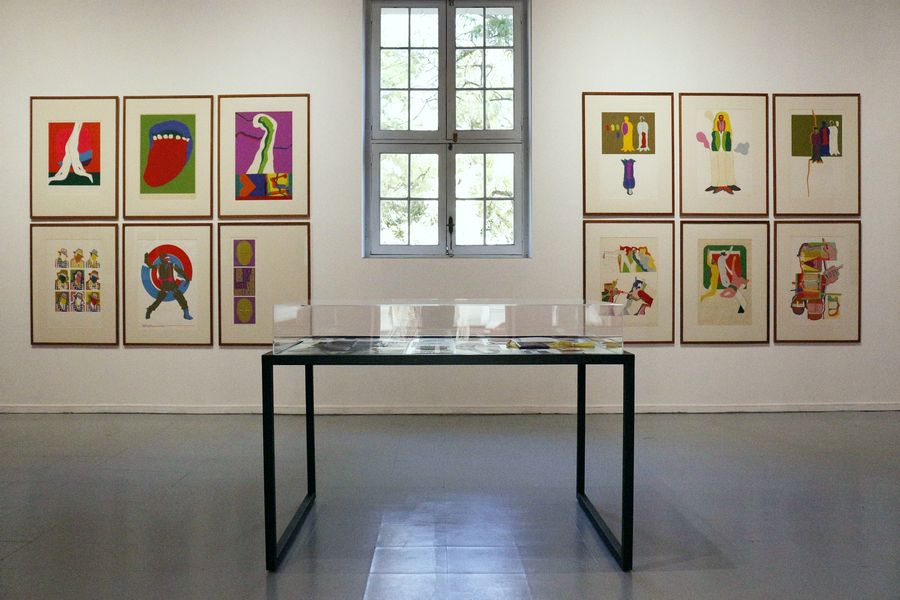 Vista de la exposición "Guillermo Pop: Colores de una utopía", en el MAC, Santiago, 2024. Foto cortesía del MAC