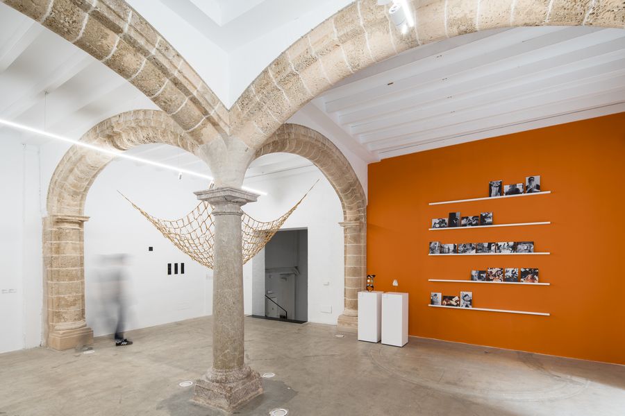 Vista de la exposición Lygia Clark: Oublier le corps..., en Baró Galería, Mallorca, España, 2024. Foto: ©Grimalt de Blanch