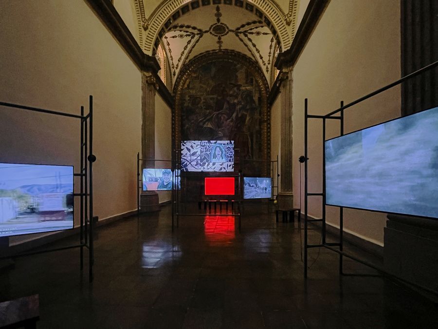 Imágenes y cómo contestarles, de Sara Eliassen. Vista de instalación en el Laboratorio de Arte Alameda, Ciudad de México, 2024. Cortesía: LAA