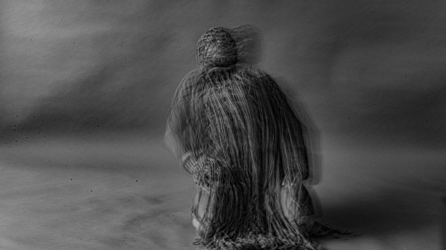 Zahy Tentehar, Máquina ancestral: Ureipy, 2023, video de dos canales, 11', sonido. Colección de la artista. Foto: Estúdio em Obra