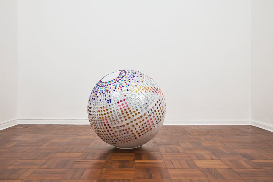 Fátima Rodrigo: Fantasía herida, Galería Livia Benavides, Lima, 28 nov, 2024 – 15 mar, 2025. Cortesía de la galería