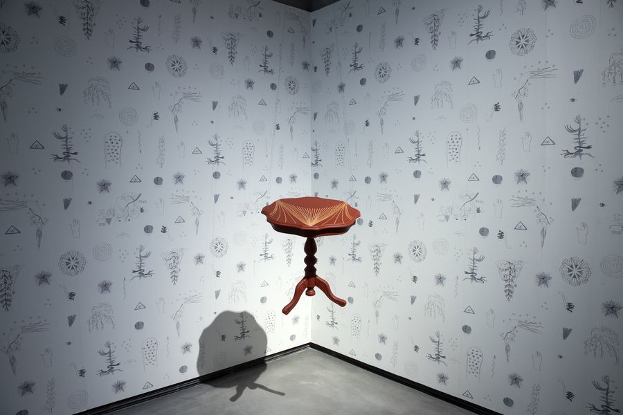 Las mesas danzantes, de Mercedes Azpilicueta Vista de la exposición en el Centro de Creación Contemporánea de Andalucía (C3A), Córdoba, España, 2024-2025. Foto cortesía del C3A