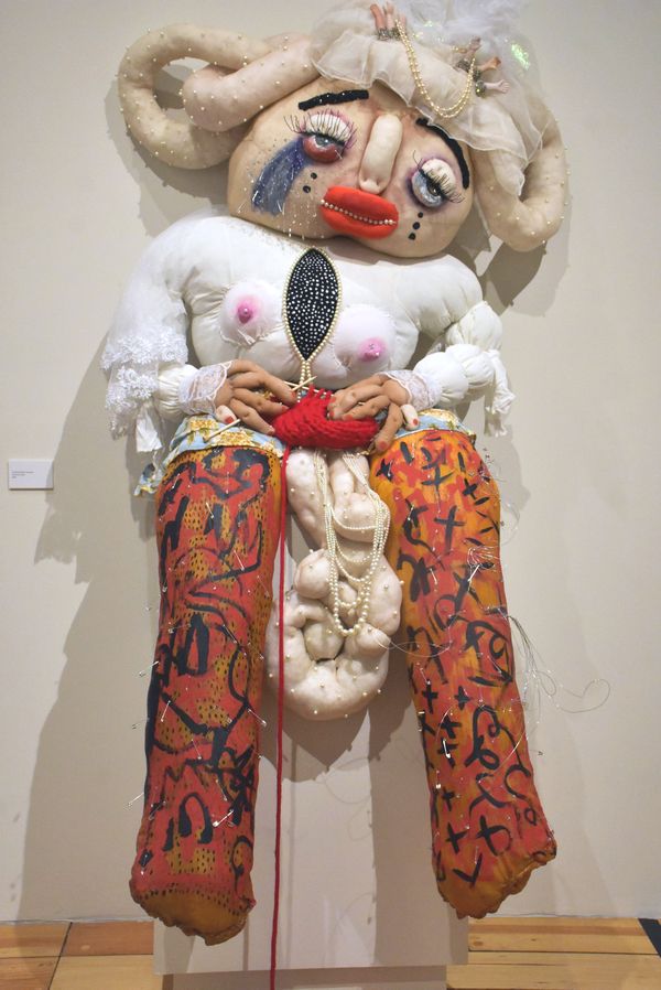 Obra de Mon Laferte en su exposición Gestos, Museo de la Ciudad de México, 2020. La obra será presentada por Aninat Galería en la feria Zona MACO 2025.