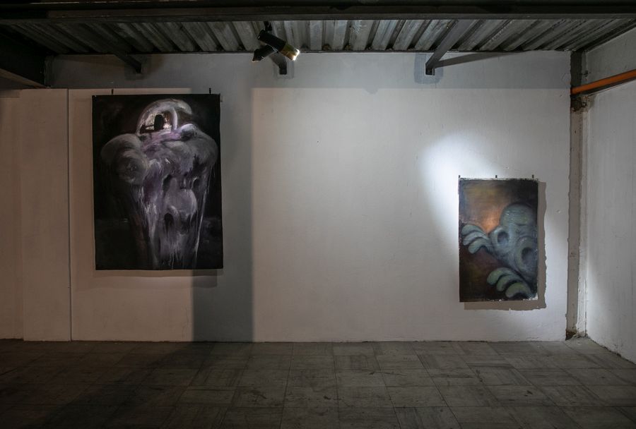 Exposición Calor Pavor, de Julián Matta, en Cripta Galería, Santiago, 2025. Foto: Rayen Luna Solar