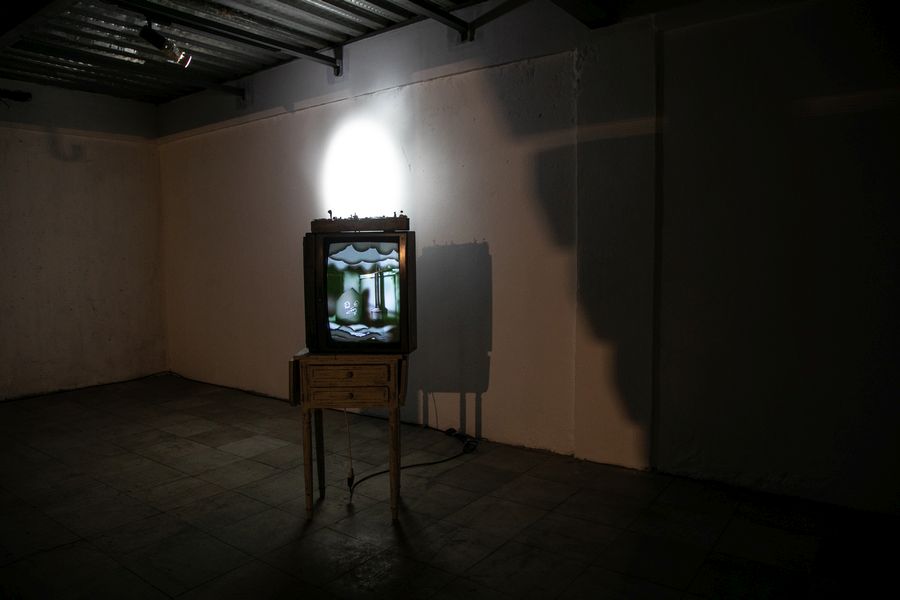 Exposición Calor Pavor, de Julián Matta, en Cripta Galería, Santiago, 2025. Foto: Rayen Luna Solar