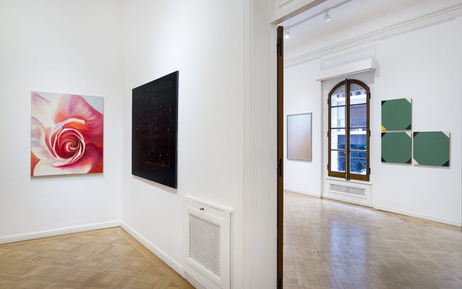 Vista de la exposición La Casa Invita - Cap 2, en TRAMO, Buenos Aires, 2025.
