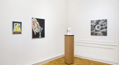 La Casa Invita - Cap 4. Obras de Lola Goldstein (María Casado), Antonella Agesta (Galería Grasa), Verónica Romano y Santiago Gasquet (Piedras). TRAMO, Buenos Aires, 2025.
