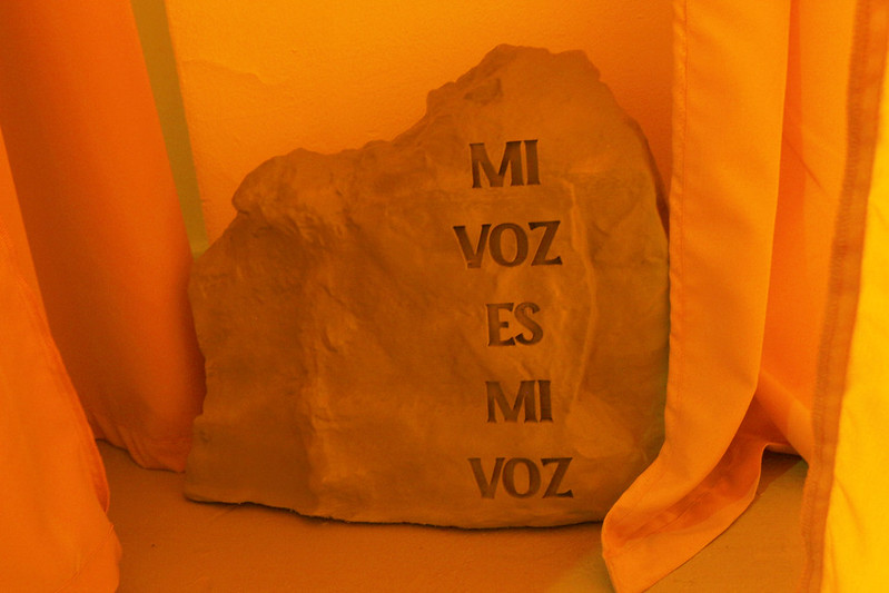 Vista de la exposición Un mundo bajo los párpados, de Marco Godoy, en el Museo de Arte Contemporáneo (MAC), sede Quinta Normal, Santiago, Chile, 19 oct, 2024 - 30 mar, 2025. Foto: Clo Rojo/MAC