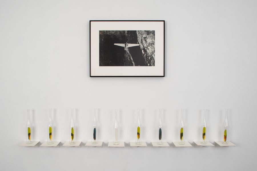 Vista de la exposición Obras referenciales, de Nan González, Carmen Araujo Arte, Caracas, 2025. Foto cortesía de la galería.