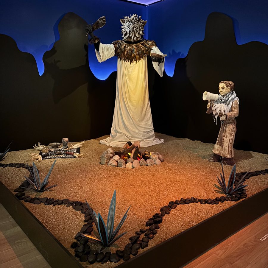 Obra de Gina Aparicio en Calli: The Art of Xicanx Peoples, 2024 – 2025. Foto: Heidi De Vries