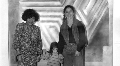 Ruth, Mora, Orly, en la sede Florida 1000, 1987. Cortesía: Galería Ruth Benzacar
