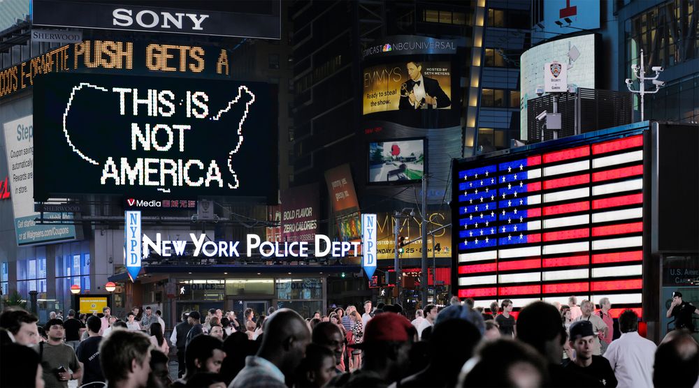 ALFREDO JAAR